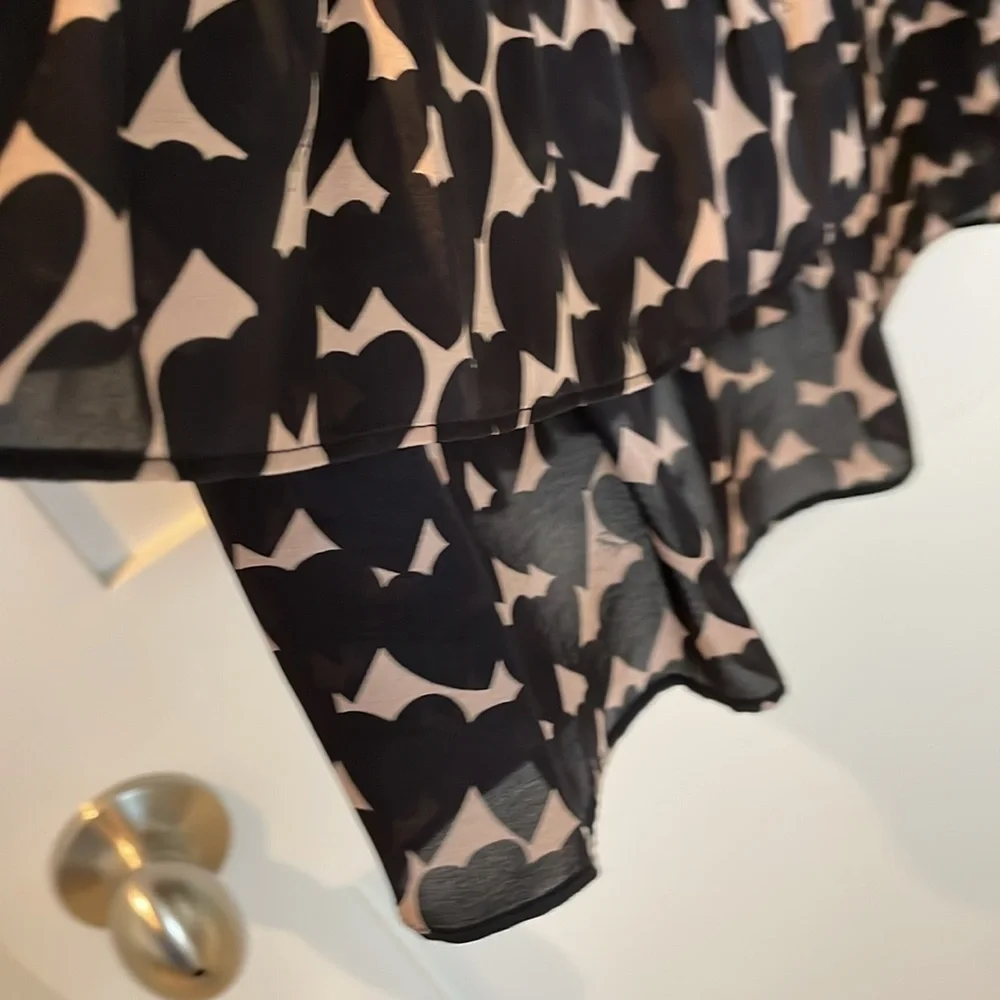 Juicy Couture, 100% Silk, Chic Black and Dusty Pink Patterned Dress, Size 14 - Picture 6 of 12